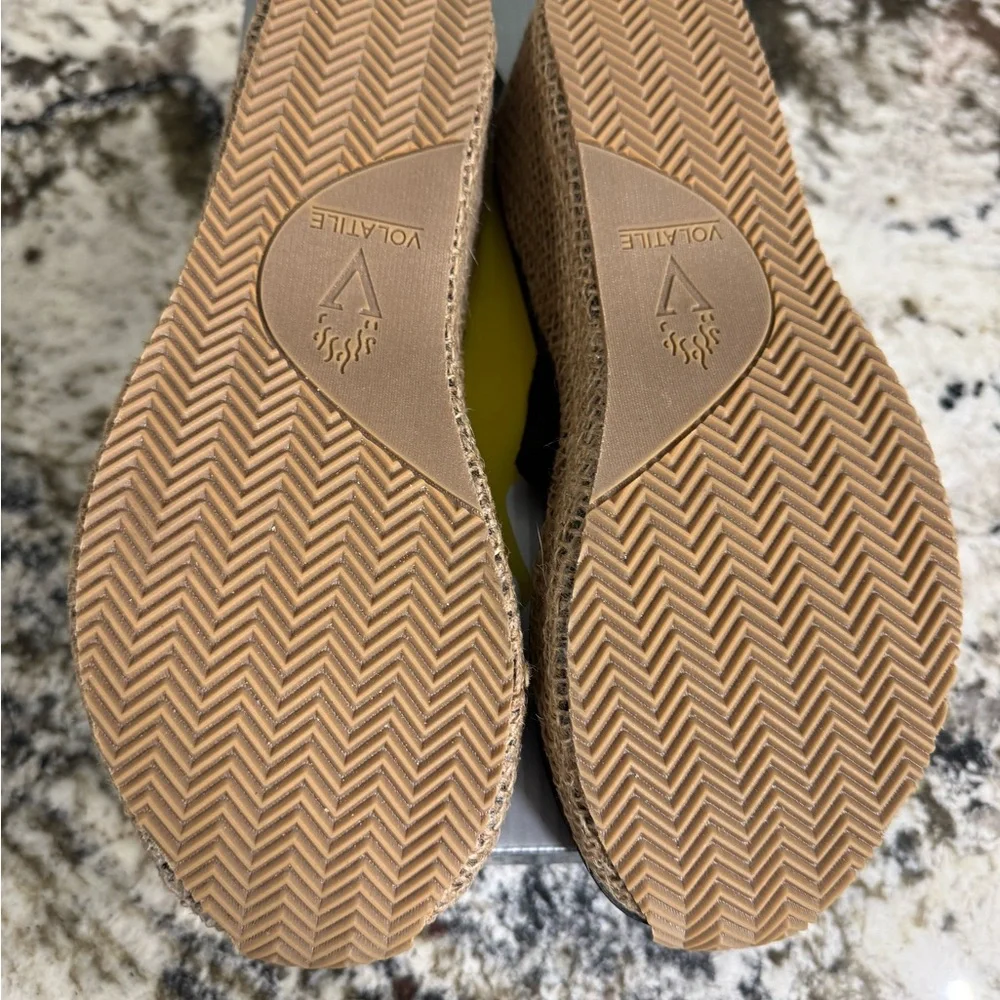 Volatile Black Espadrille Flip-Flops‎